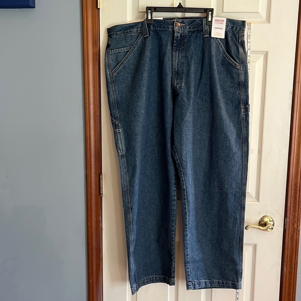 NWT-Signature  Levi Strauss-42x30-medium wash, carpenter jeans. 100% cotton.